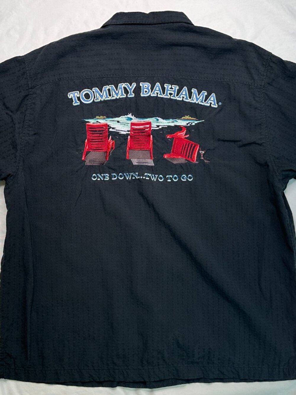 Tommy Bahama Camp Shirt Men XL Black One Down Two to Go Graphic Print Silk